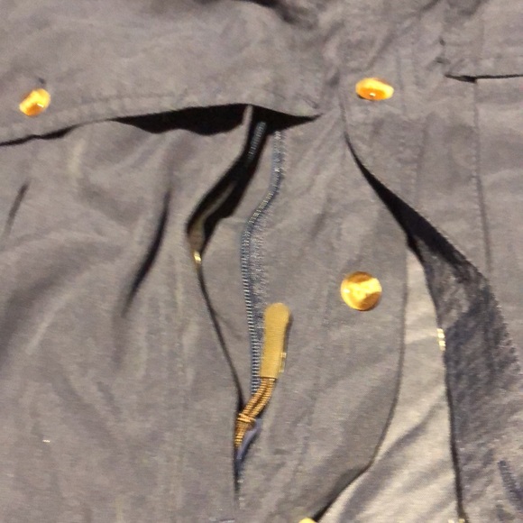 ⬇️⭐️ Drake Ole Miss Collegiate Men’s Button Down Lightweight Collar Shirt - Picture 7 of 10